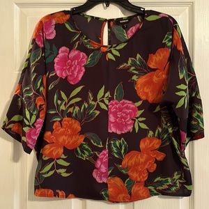 Express Flower 3/4 Blouse